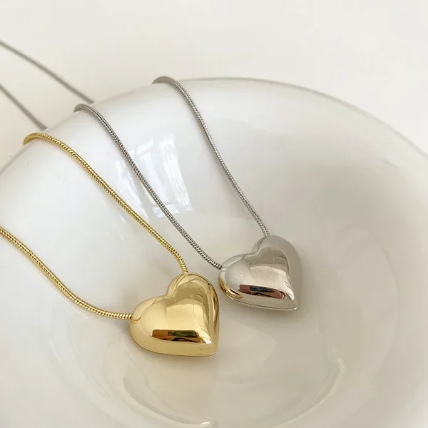Love Heart Pendant Necklace - Image 4