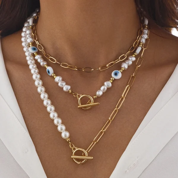 Elegant Irregular Pearl Multi-layer Necklace with Heart Pendant - Image 5