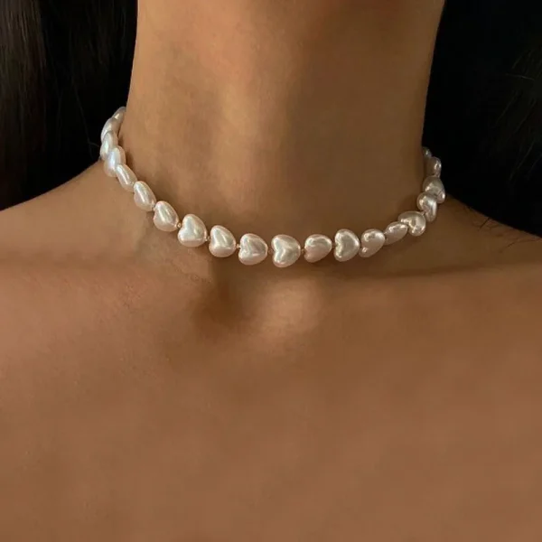Elegant Irregular Pearl Multi-layer Necklace with Heart Pendant - Image 7
