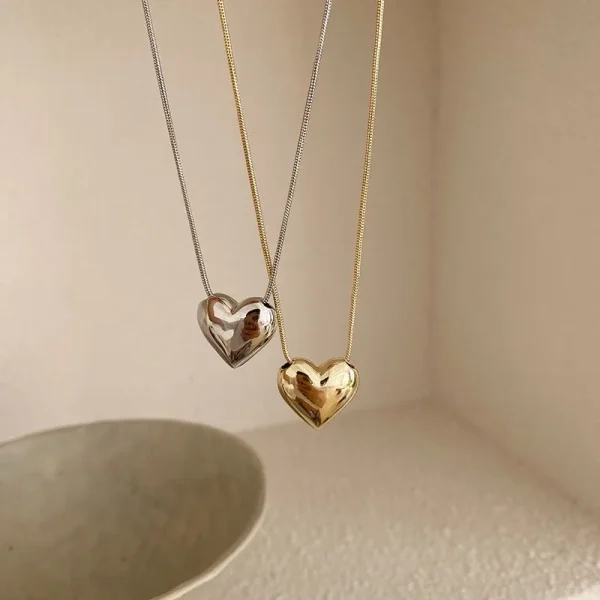 Love Heart Pendant Necklace - Image 3
