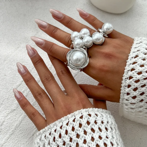 Elegant Imitation Pearl Ring - Image 7