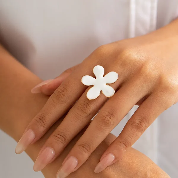 Bohemian White Flower Starfish Rings - Image 10