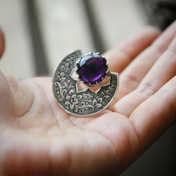 Vintage-Style Bohemian Purple Crystal Ring - Image 3