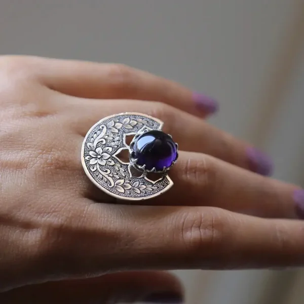 Vintage-Style Bohemian Purple Crystal Ring - Image 2