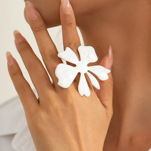 Bohemian White Flower Starfish Rings - Image 5