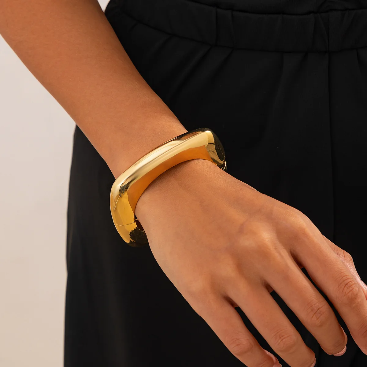 Chunky Square Cuff Bracelet | Gold & Silver Geometric Metal Bangle - Image 7
